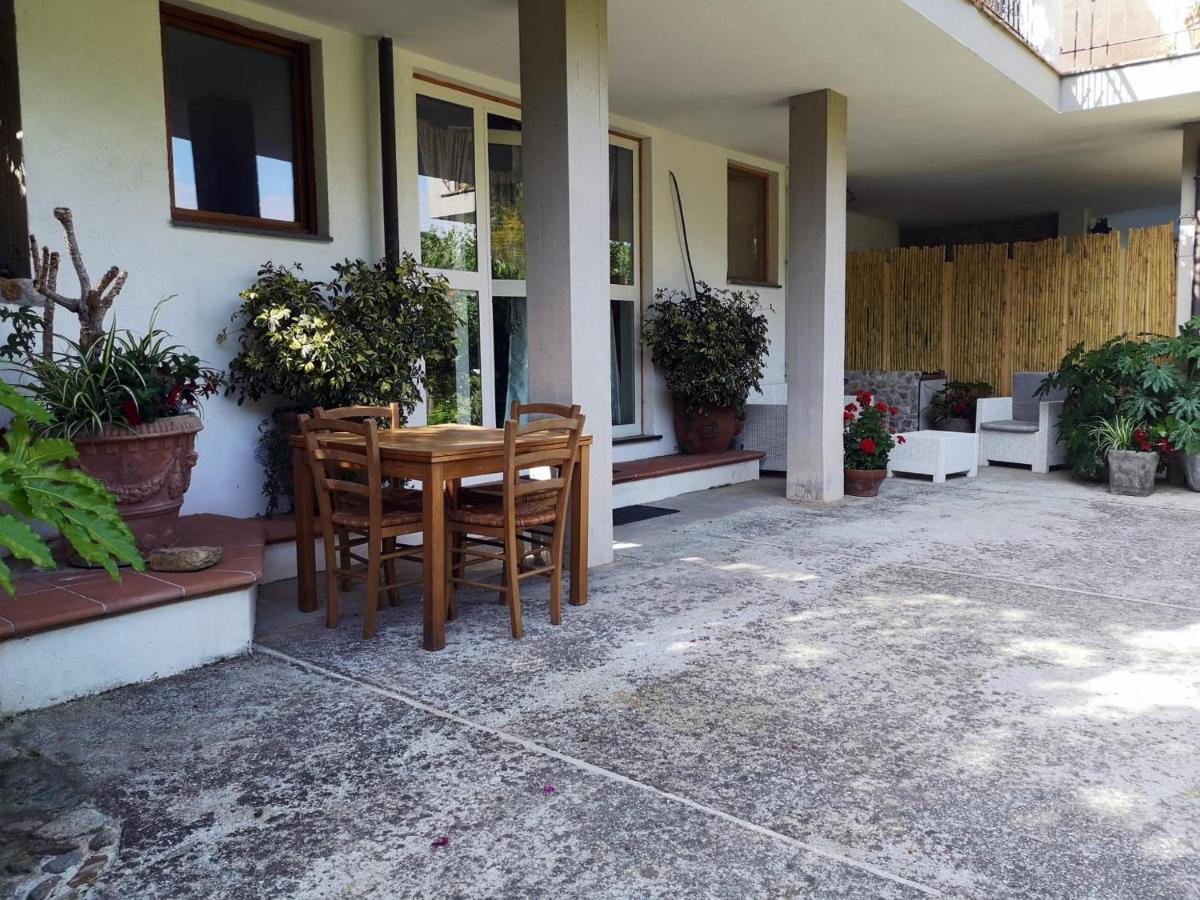 Parte Di Casa Con Giardino E Piscina Villa Pietrasanta Luaran gambar