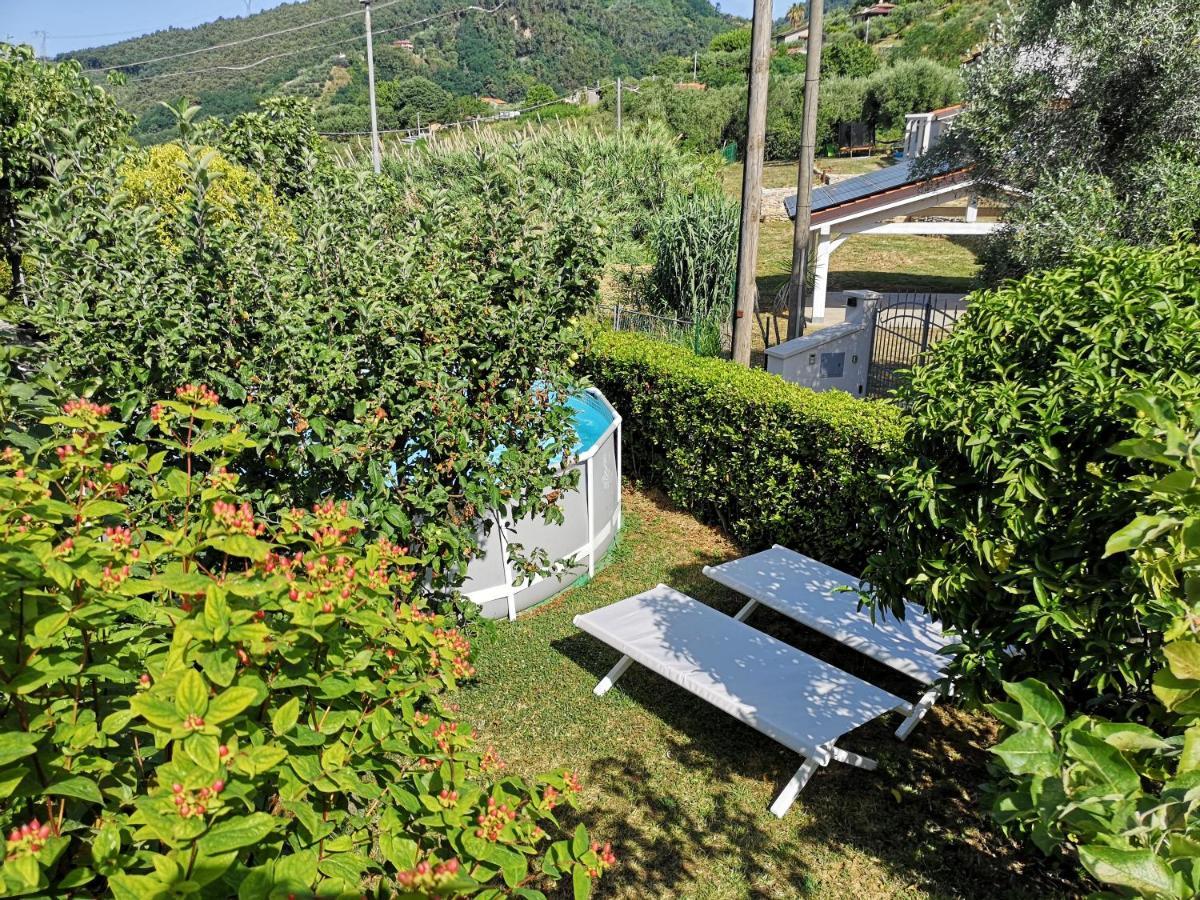 Parte Di Casa Con Giardino E Piscina Villa Pietrasanta Luaran gambar