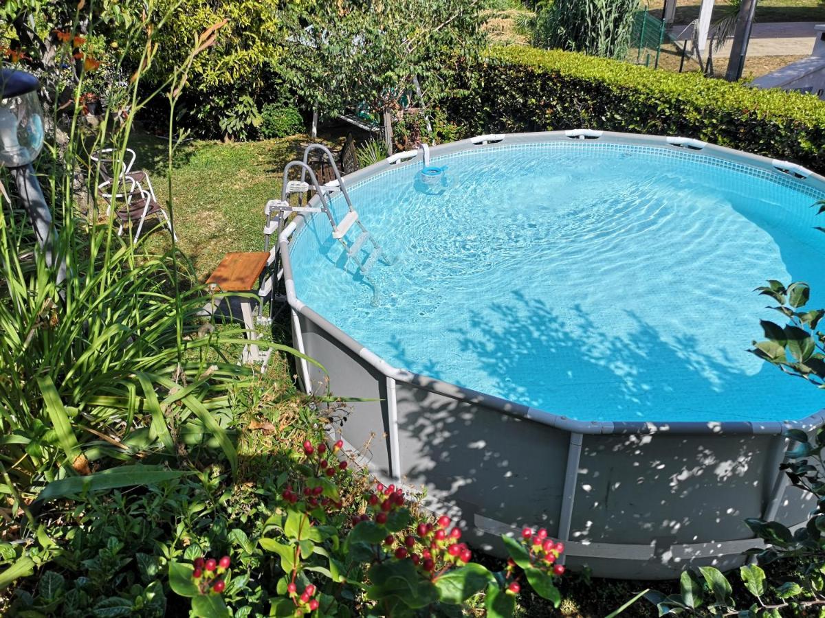 Parte Di Casa Con Giardino E Piscina Villa Pietrasanta Luaran gambar