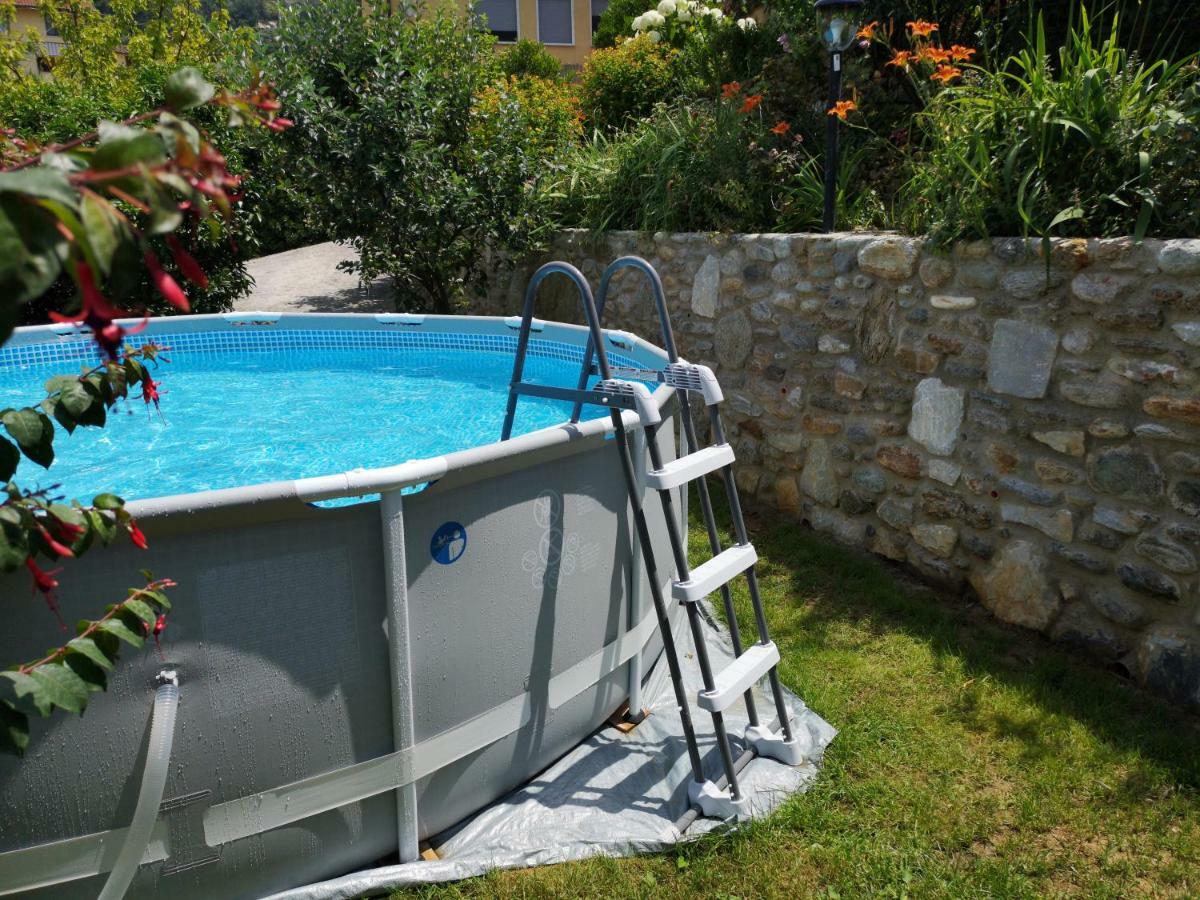 Parte Di Casa Con Giardino E Piscina Villa Pietrasanta Luaran gambar